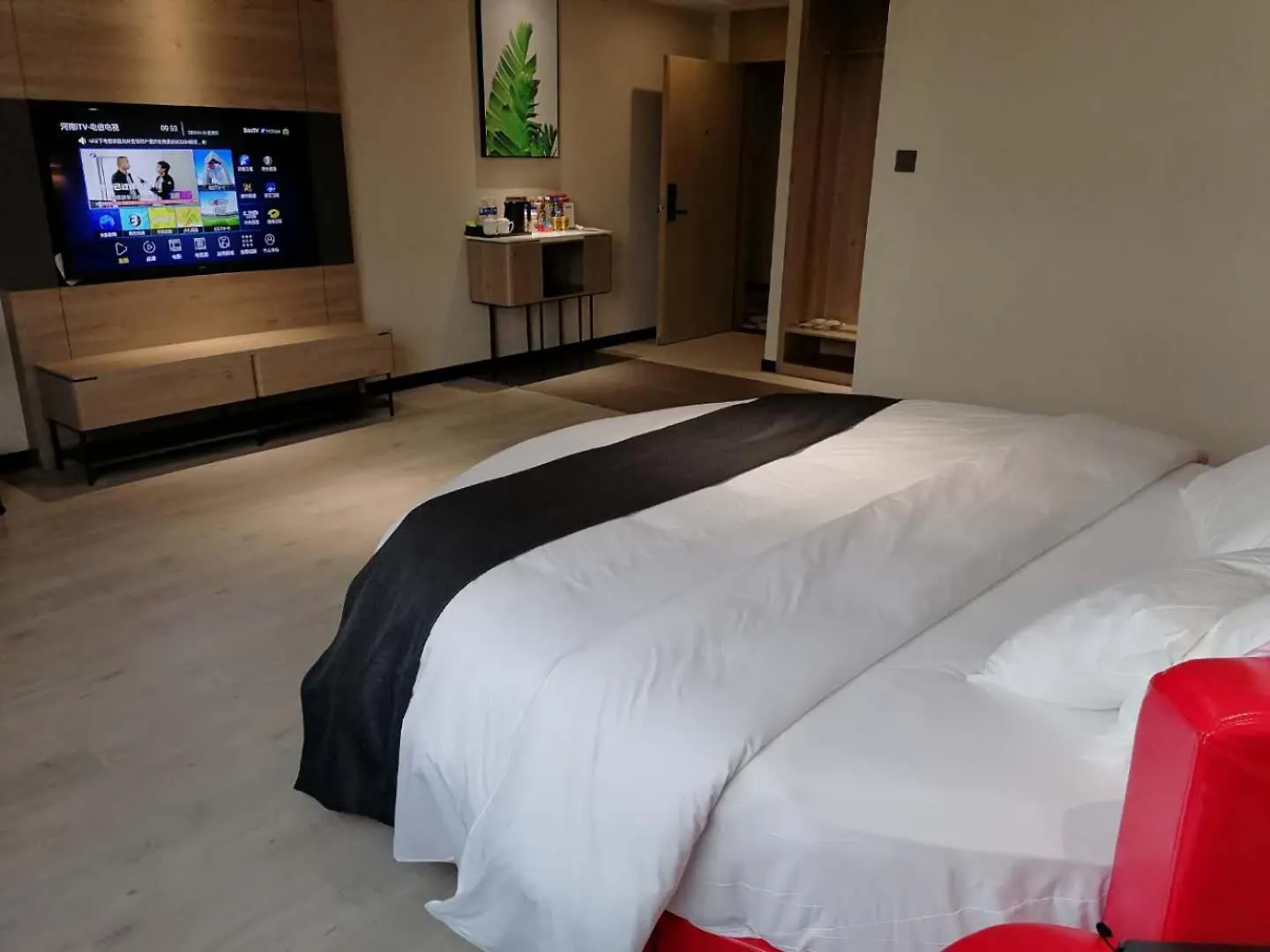 Thank Inn Chain Hotel Shangqiu Yongcheng Jinbo Grand Plaza 3*,  China